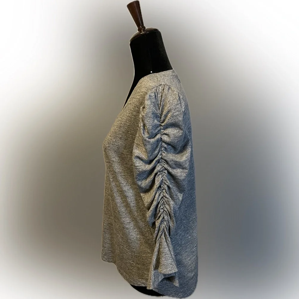 Democracy Gray Knit V-Neck 3/4 Sleeve Top size S - Picture 4 of 13